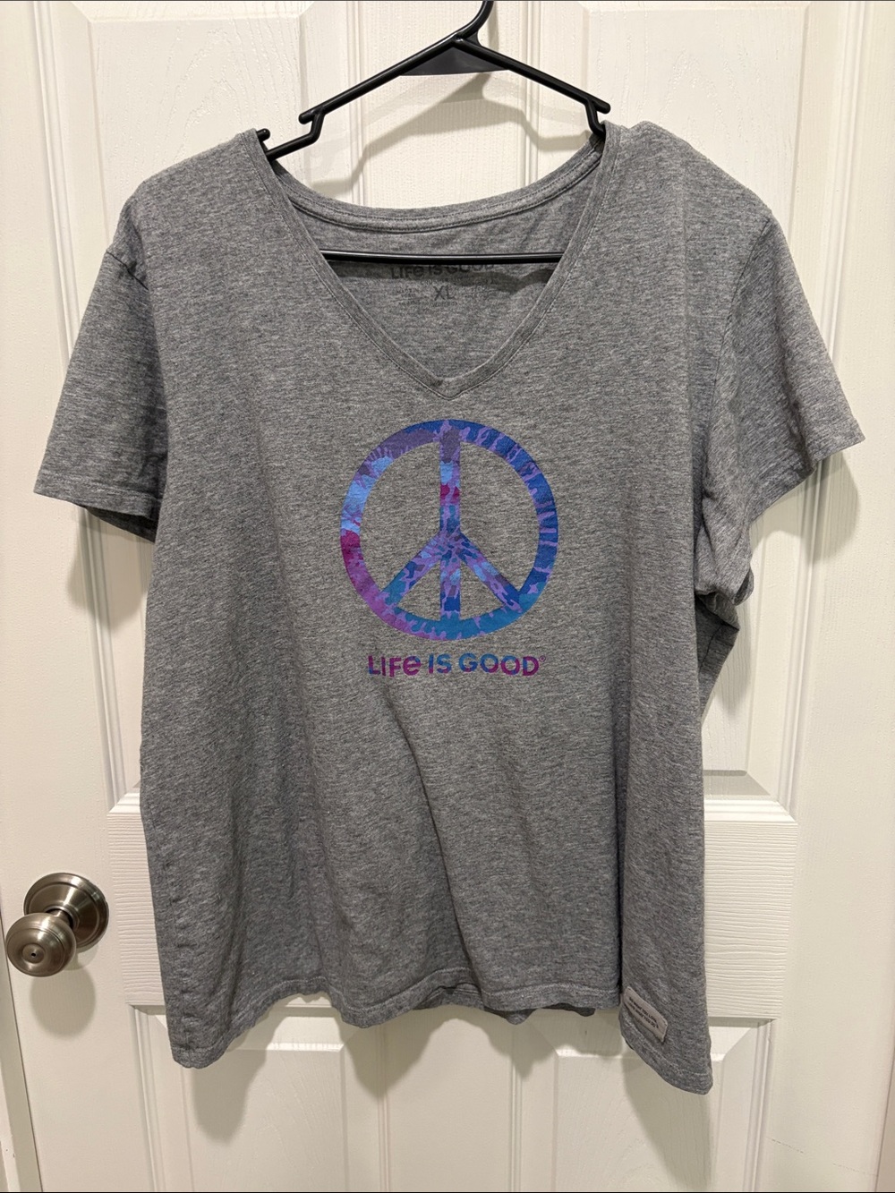 Life Is Good Heather Gray peace sign V-Neck Tee
